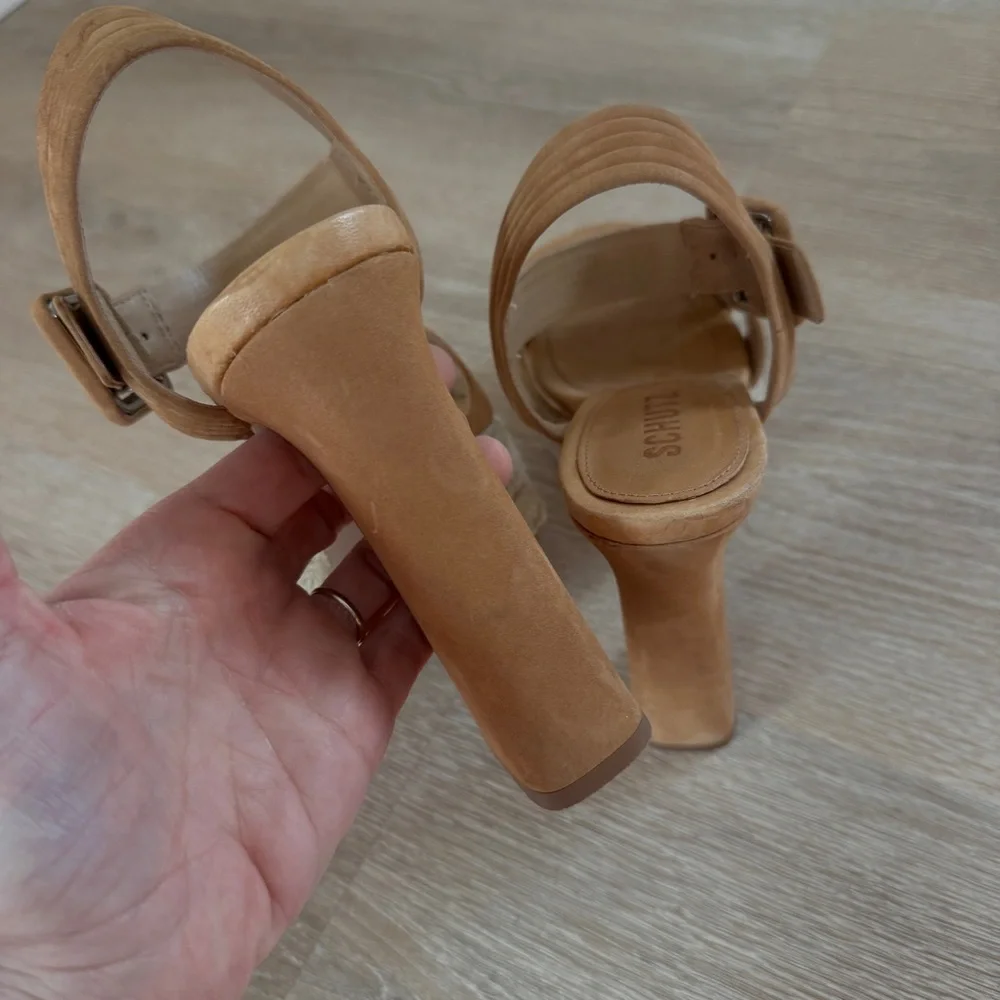 SCHUTZ chunky platform